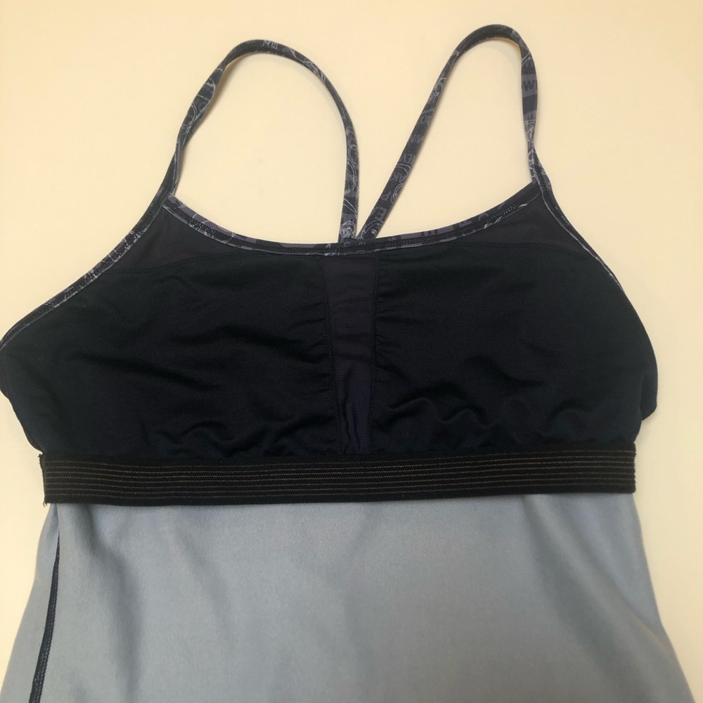 Lululemon Blue Work Out Tank Top EUC - Picture 10 of 14